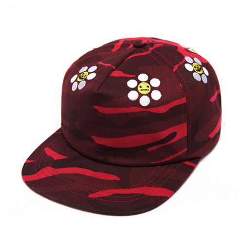 CAMOUFLAGE FLORAL ICON STRAPBACK (RED)
