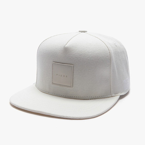 LEATHER BOX CANVAS SNAPBACK (OFF WHITE)